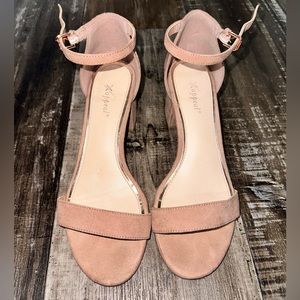 Nude XAppeal pumps size 7.5